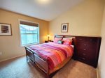 Guest Bedroom with Queen Bed 